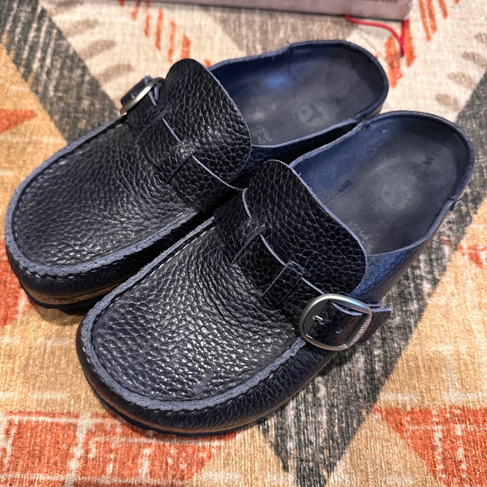 Birkenstock Buckley navy blue mules